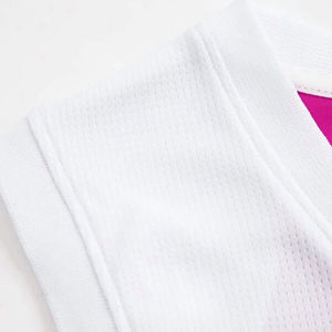 Uniformes de baloncesto Premium con poliéster ligero para una máxima comodidad Uniformes de baloncesto - Product Image 4