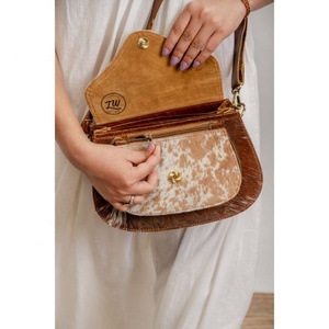 LW Genuine Leather and Real Fur Handbag with Single Strap <b>Unique</b> Stylish Vintage Women's Sling Bag Dressy and Portable - Product Image 4