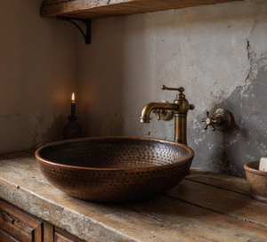 Interior Wabi-Sabi, Baño Rústico Moderno, Baño con Paredes de Piedra, Grifo de Latón Antiguo, Decoración Orgánica Moderna, Interiores en Tonos Tierra - Product Image 5