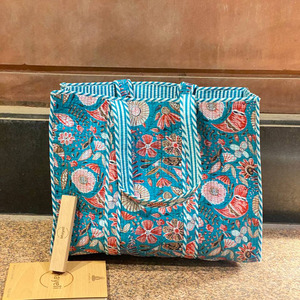 Sac fourre-tout floral matelassé en coton réversible écologique grand hiver/printemps fermeture ouverte broderie imprimé inde sac pour femmes - Product Image 1