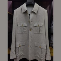 Costume Homme Beige Pierre Style Safari Col Pointu Cinq Boutons Poches à Soufflets Revers Retournés Costumes d'Affaires Homme Sur Mesure MTM