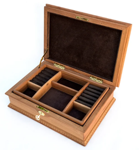 Caja organizadora de joyas de madera Su acabado de madera natural la hace perfecta para personalizar la pintura o la decoración DIY. - Product Image 3