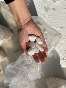 Natural Round Cobble Pebbles Snow <b>White</b> Stone Originating From Vietnam Polished Finish for Exterior Application - Product Image 3