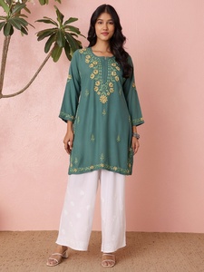 Rayón algodón Venta caliente corto Kurtis impreso lavable precio bajo para boda Festival desgaste directo de la India al mejor precio - Product Image 2