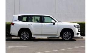 2022 para LandCruiser GCC VXR V6 300 AWD Motor Turbo Tamaño de Neumáticos R20 Asientos de Cuero Interior Oscuro - Product Image 2