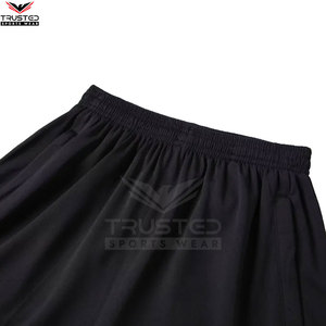 Uniforme de voleibol hecho profesional de alta calidad Conjuntos cómodos y transpirables Uniforme de voleibol de hombre hecho en poliéster - Product Image 4