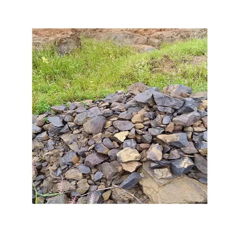 Nigeria Origin Supplier of Good Quality Bright Silver Gray Metallic Luster Appearance Concentrated Iron Ore Lump Magnetite Lump