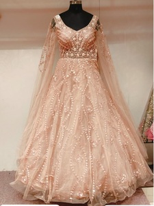 Charmante robe en filet avec broderie lourde pour les femmes choix parfait pour les réceptions de mariages et les fêtes - Product Image 4