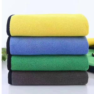 Serviettes en coton non tissé biodégradables pour les salons de soins de la peau éco-conscients et les applications de spa - Product Image 6