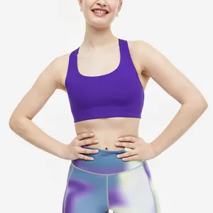 Sujetador deportivo de yoga más vendido Ropa de gimnasio de rayas cruzadas sin costuras de marca personalizada - Product Image 1