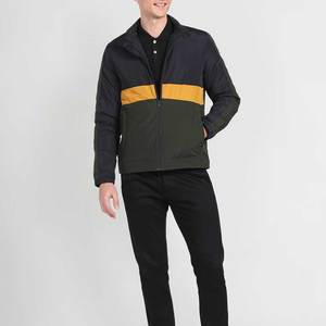 Blouson bombardier à logo personnalisé pour hommes, style streetwear à la mode de qualité supérieure avec fermeture éclair sur le devant, tissu léger côtelé et patchs - Product Image 4