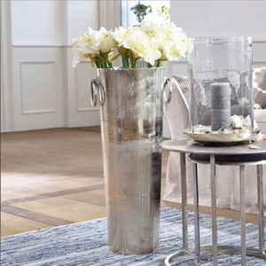 Florero de Metal Pulido Contemporáneo con Forma de Pétalo para Decoración de Interiores Modernos y Arreglos Decorativos - Product Image 5