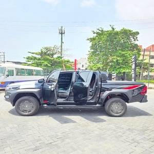 Moderna Camioneta SUV Hi-lux G R Automática en Venta - Product Image 2