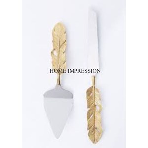 Ensemble de couteaux et de serveurs de gâteaux plaqués or du fabricant indien Look attrayant avec poignée de lettres personnalisées et logo disponibles - Product Image 5