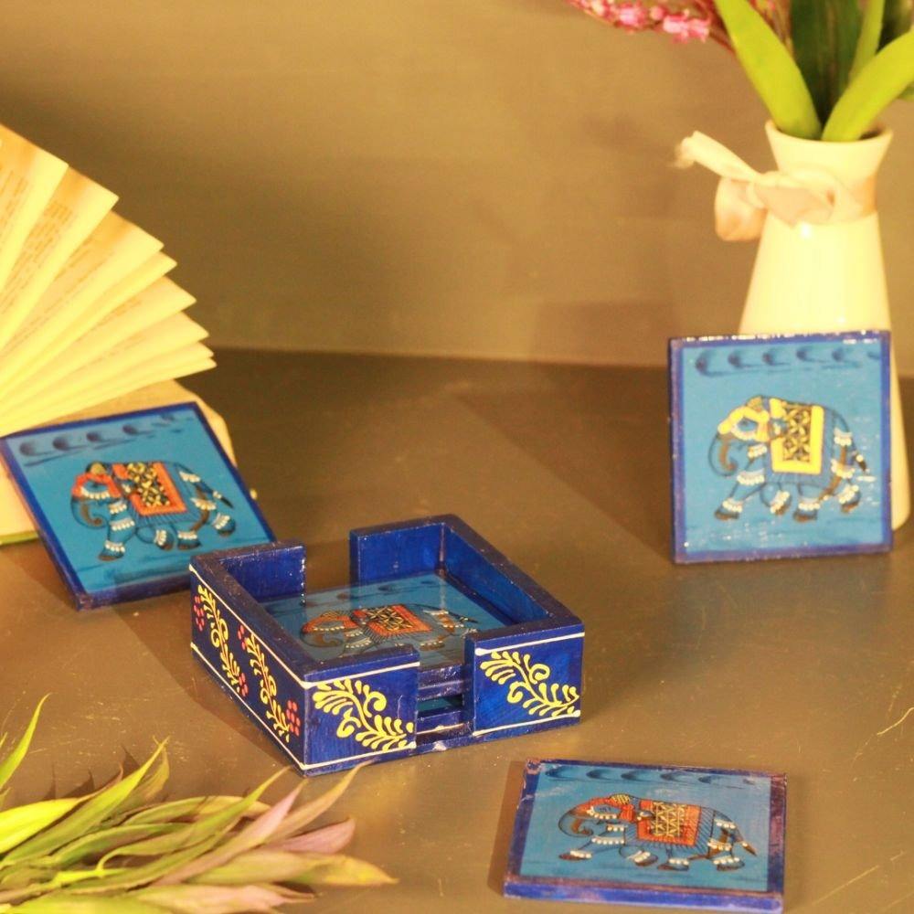 มีสีสัน