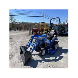 Tractor New Holland Workmaster 75 con plataforma plana y Controles fáciles de usar para trabajos de carga e implementos - Product Image 1