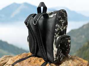 กระเป๋าเป้สะพายหลังผ้าอ้อมอเนกประสงค์สำหรับรถเข็นเด็กกระเป๋าหลายใบทำด้วยมือสีดำและสีขาวหนังวัวขนสัตว์กระเป๋าผ้าอ้อมแบบเรียบง่ายเก๋ไก๋สำหรับคุณแม่ - Product Image 5