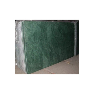 Alta venta Última colección Granito Azulejo verde Superficie pulida para uso en el piso Disponible a precio al por mayor Proveedor confiable - Product Image 1