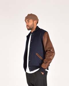 Blouson universitaire à manches en cuir de qualité supérieure avec logo personnalisé pour hommes blouson bombardier baseball Letterman veste d'hiver universitaire pour hommes - Product Image 6
