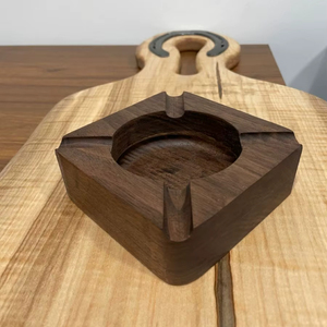 Durable Hardwood Wooden <b>Ashtray</b> With Classic Design Built For Long Lasting Use In Home Office And Outdoor Spaces - Product Image 1