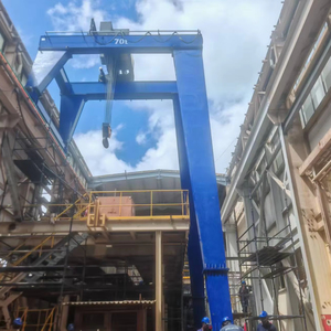 Grue semi-portique personnalisée Dejun 5T-100T avec chariot européen et moteur et boîte de vitesses pour déplacement rapide sur le sol - Product Image 1