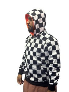 Sudadera con capucha polar de poliéster sublimado con diseño de patrón de ajedrez y forro con capucha de color fluorescente para una comodidad elegante - Product Image 4