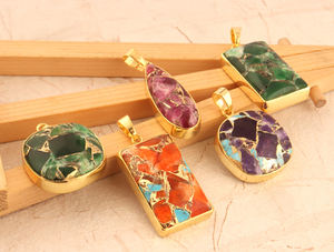 Mohave – pendentif fait main en cuivre, rubis, turquoise, ravissant, plaqué or, goutte d'eau, outils de fabrication de colliers, vente en gros - Product Image 4