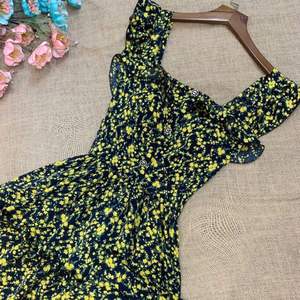 Haute qualité élégante robe pour femmes doux respirant imprimé à carreaux floraux Style sans effort pour la saison d'automne - Product Image 5