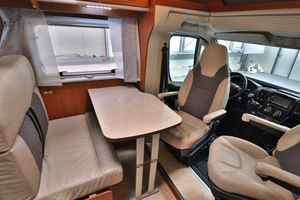 Autocaravana Familiar de Lujo a Precio Accesible, Modelo Miller Tennesee 2023 Usada, Emisión Euro 5, Capacidad para 4-6 Personas, Acero Negro - Product Image 5
