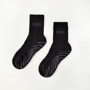 Calcetines de Pilates de Algodón con Logotipo Personalizado ODM, Calcetines Antideslizantes con Línea Espiral para Mujer, Calcetines de Yoga para Hombre, Gimnasio, Casa, Estudio, Fabricante de Calcetines VN - Product Image 4