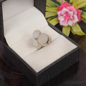 Bague fine en argent sterling 92,5 faite à la main, pierre précieuse Druzy blanche naturelle, coupe marquise, placage platine rhodium, 5,43g, 15x7mm/12x10mm - Product Image 5