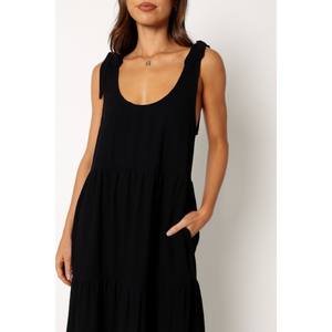 Robes élégantes pour femmes conçues pour une utilisation polyvalente avec un design gracieux, une coupe équilibrée et un look inspiré des tendances pour un usage quotidien et pour les fêtes - Product Image 6