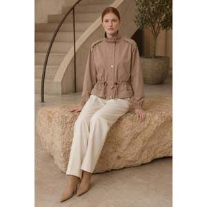 Impermeable Corto con Cintura Ajustable 6346 - Color Piedra - Product Image 1