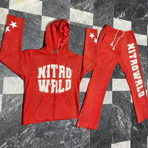 Ensemble sweat à capuche zippé intégral unisexe et pantalon de survêtement zippé, avec strass et patchs effet vieilli, 100% coton, fabrication sur mesure - Product Image 2