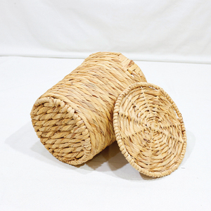 Panier de rangement en fibre naturelle tressé à la main Artex Dong Thap avec couvercle rond - Product Image 4