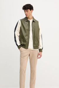 Chaqueta de calle para hombres hecha a mano para líneas de ropa modernas que ofrecen Personalización de etiqueta privada OEM y producción de exportación - Product Image 2