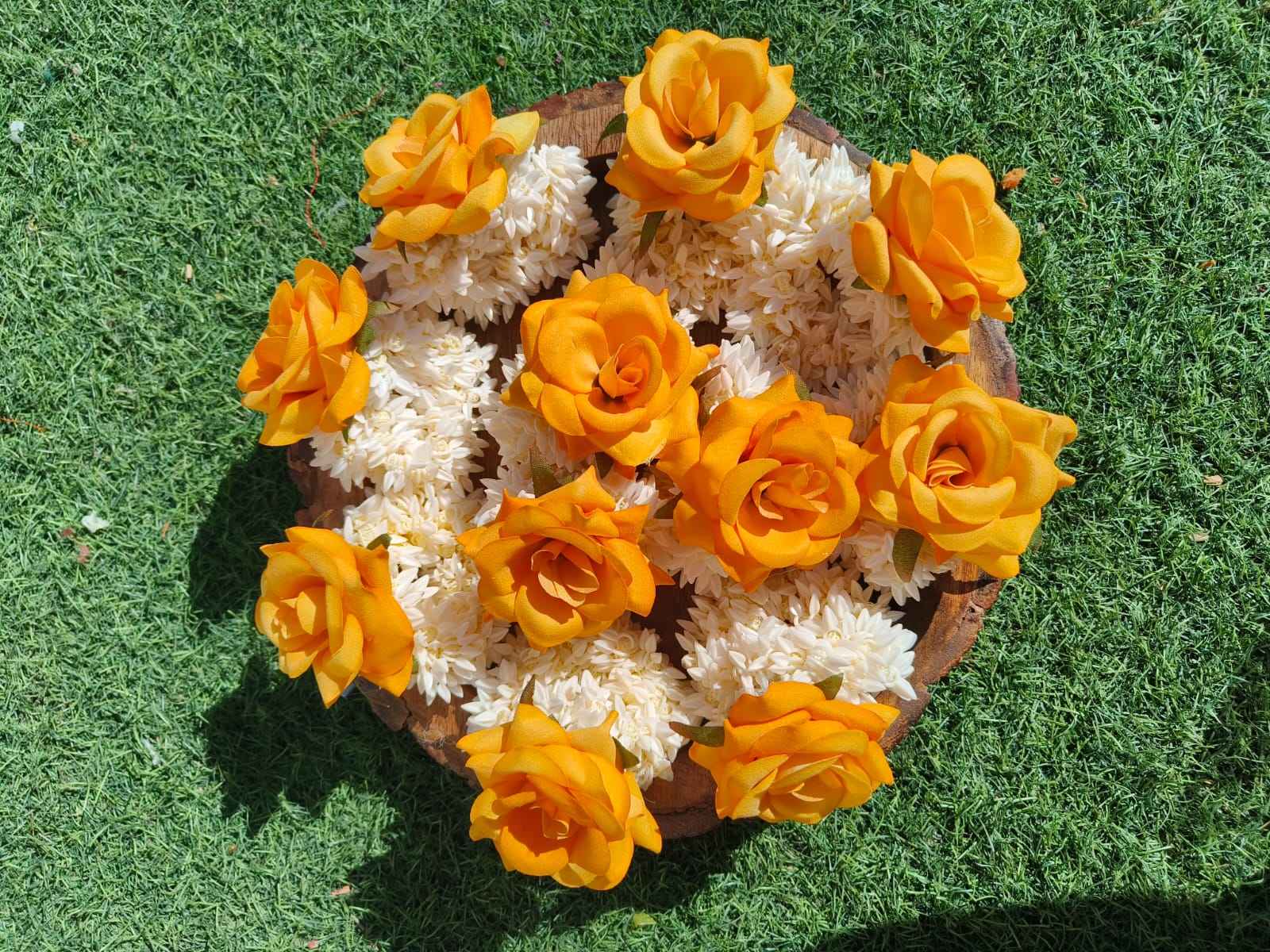 สีเหลือง