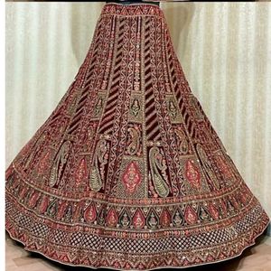 Lehenga Choli de mariée lourde avec 12 Kali Flair et double broderie à la main et Jarakan Dupatta sur tissu non cousu - Product Image 5