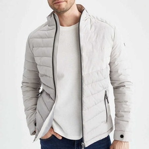 Chaqueta acolchada cálida de invierno con estampado completo personalizada OEM, chaqueta acolchada gruesa de doble cara Reversible para hombres - Product Image 4