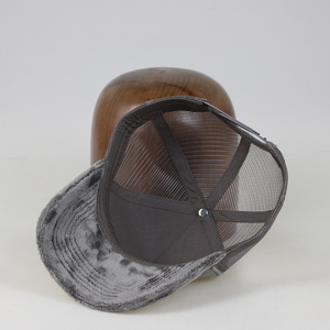 Casquette de camionneur en maille Gorras à 5 panneaux avec broderie de logo personnalisé Casquettes de camionneur en velours à bord incurvé de haute qualité - Product Image 5