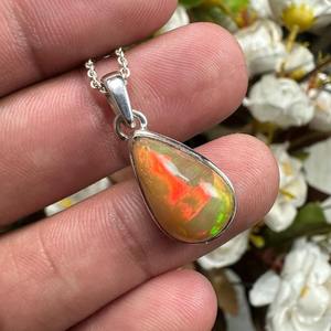 Pendentif en argent sterling 925 style bohème avec opale, bijou fait main pour femme, cadeau de mariage pour elle - Product Image 4
