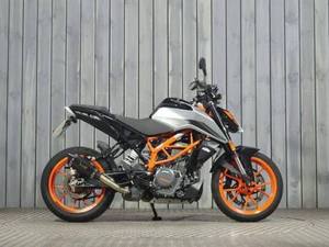 มอเตอร์ไซค์มือสอง ปี 2022 DUKE 390 390 ซีซี มอเตอร์ไซค์วิบากแบบสปอร์ต  ขนาดใหญ่ ระบายความร้อนด้วยน้ำ  แบบเน็คเก็ตไบค์ - Product Image 3
