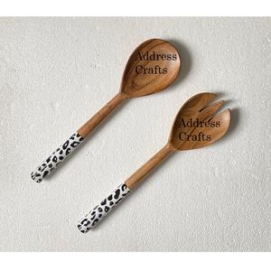 ชุดช้อนตักสลัดไม้อะคาเซียสุดหรูทำด้วยมือพร้อมที่จับเรซินอำพันเครื่องใช้บนโต๊ะอาหารที่ปลอดภัยสำหรับงานปาร์ตี้ในบ้านและโรงแรม - Product Image 5