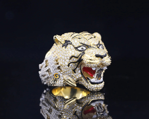 Bague pour homme en argent sterling 925 artisanal, sertie de diamants moissanite ronds de qualité VVS, motif visage de tigre - Product Image 2