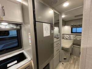 Meilleur prix 2021 2022 Thorr Motor Coach Geneva 24VS Camping-car classe A en stock pour 4-6 passagers, exportation mondiale - Product Image 2