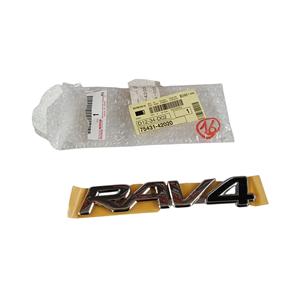ตราสัญลักษณ์ท้ายรถยนต์ TOYOTA Rav4 รุ่นที่ 6 (12>) หมายเลขอะไหล่ 75431-42020 - Product Image 1