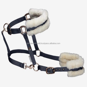 Halter de caballo de nailon acolchado de lana suave y ligero de colores vibrantes de lujo con hebilla y anillos de doble corona de acero inoxidable duradero - Product Image 1