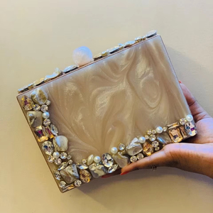 กระเป๋าคลัทช์ทำมือศิลปะทำด้วยเรซิ่นที่มีลวดลายโดดเด่นและดีไซน์ทันสมัยสำหรับการรับประทานอาหารค่ำ - Product Image 1