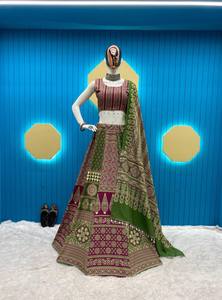 El último diseñador Heavy Rayon Printed Work Lehenga Choli por FabZone - Product Image 4
