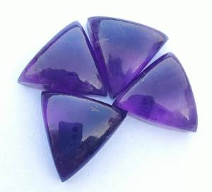 พลอยอเมทิสต์ทรงหลังแบนทรงสามเหลี่ยมรูปทรงกลมมีใบรับรอง IGI - Product Image 3
